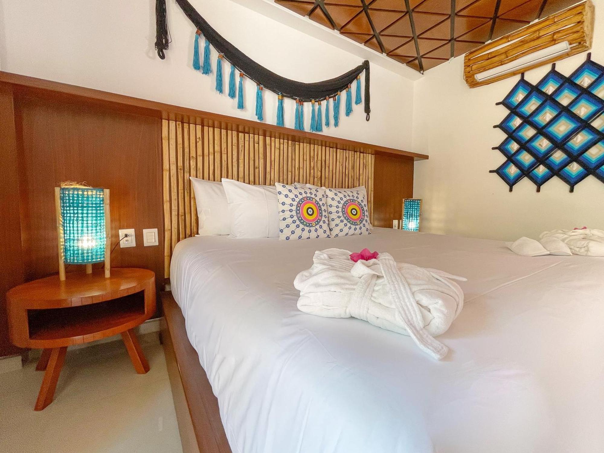 Akuazul Resorts Adults Only Cancún Exteriör bild